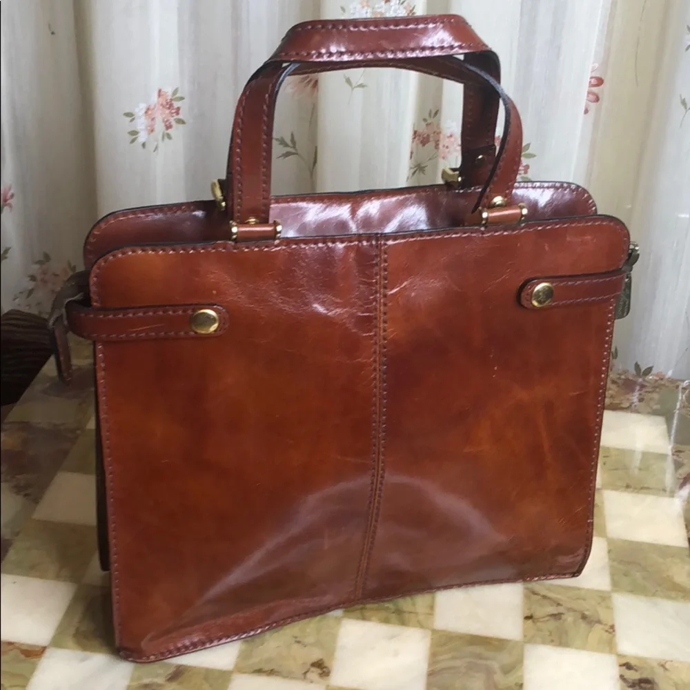 Vintage LILIANA Leather Handbag with gold accents